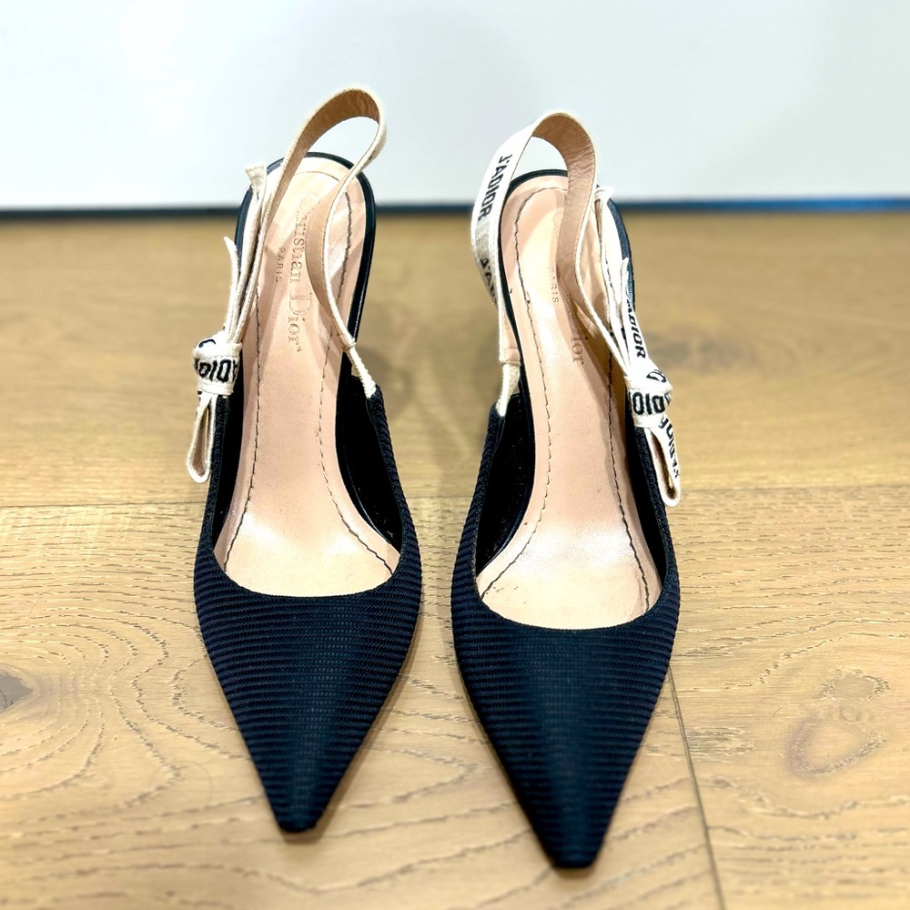 DIOR J’Adior pump